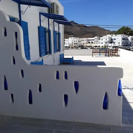 Yacht Front - No 3 * Иос