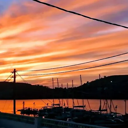 Apartment Yacht Front - No 3