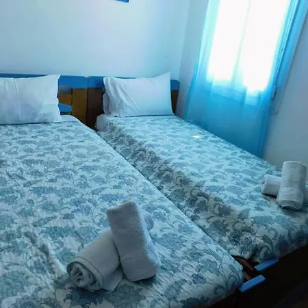 Apartment Yacht Front - No 3