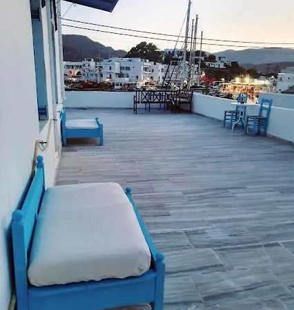 Yacht Front - No 3