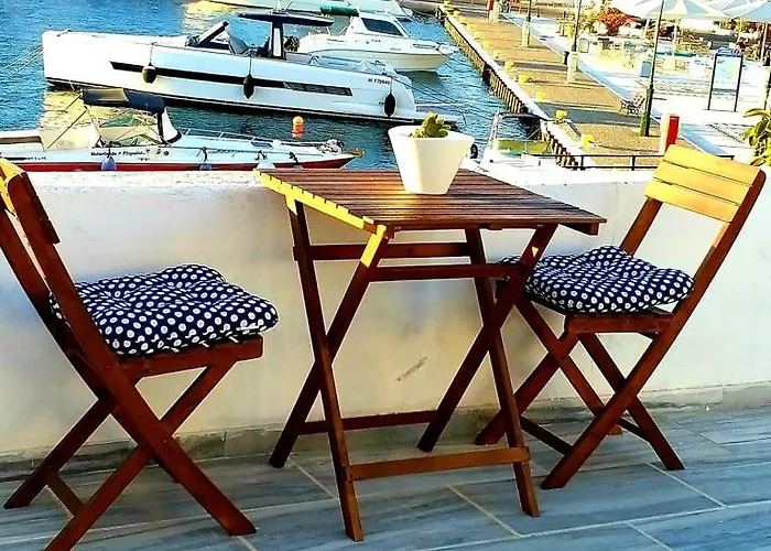 Appartement Yacht Front - No 3 *