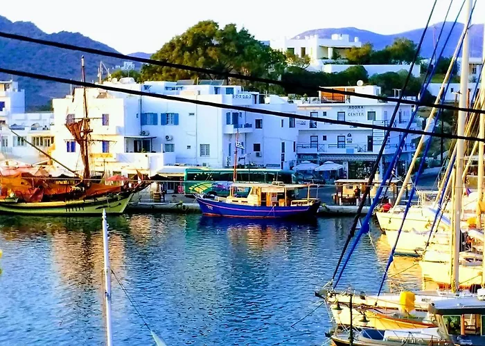 Yacht Front - No 3 Chora (Ios)