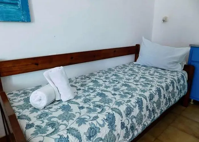 Yacht Front - No 3 *